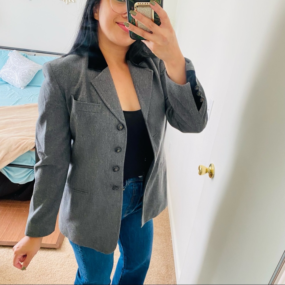 Vintage Pendleton dark gray & black wool blazer.